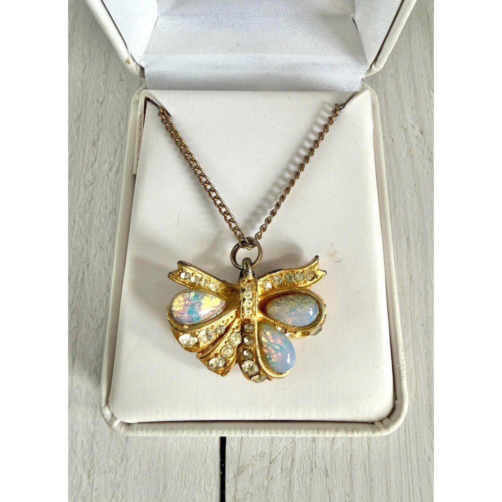 Vintage 1950s Gold Tone Bow Pendant Necklace Opal Rhinestone Retro 18 Inch Chain